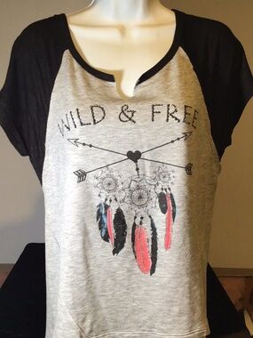 NWT Small Vneck Urban X Black Gray Wild Free top